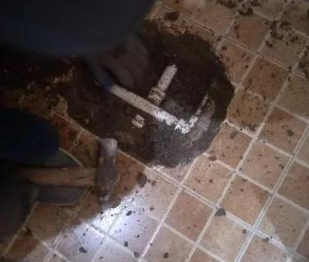 渝北卫生间漏水维修公司为您分享下卫生间渗水如何处理及注意事项