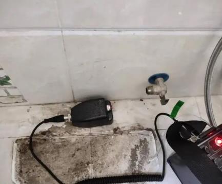 渝北屋顶漏水维修公司分享下卫生间漏水的危害及解决方法